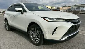 Toyota Harrier 2.0 2020 White