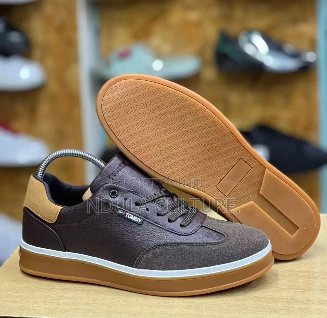 Tommy Classic Casuals