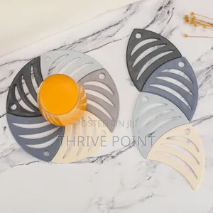 5 Pieces Fish Shaped Silicone Coasters