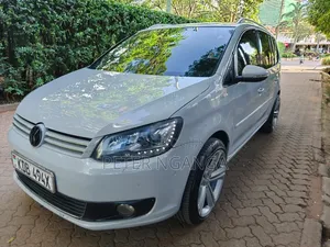 Volkswagen Touran 2014 White