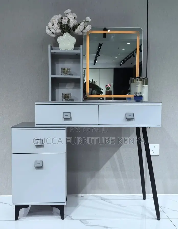 Modern Vanity Make Up Desk With Mirror