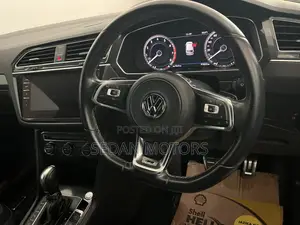 Volkswagen Tiguan 2019 Matt Black