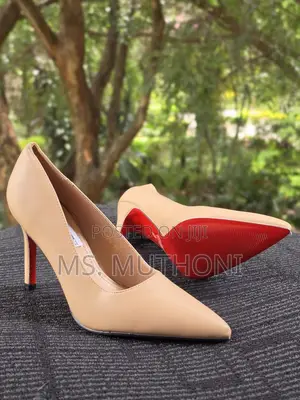 Classic Pointed-Toe Stiletto Red Bottom Pumps