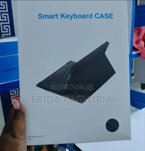 iPad Air 5 10.9" Smart Keyboard Flip Case