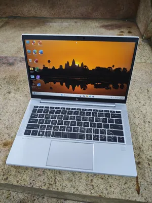 Laptop HP EliteBook 830 G8 16GB Intel Core i7 SSD 512GB