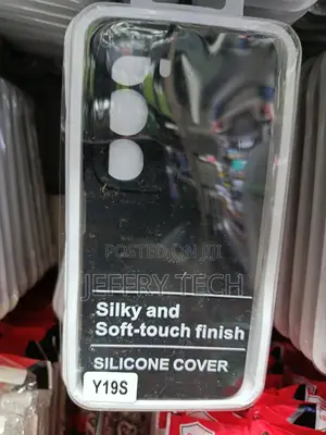 Silicone Cover for the Vivo Y19s Features a Silky, Soft-Touch Finish