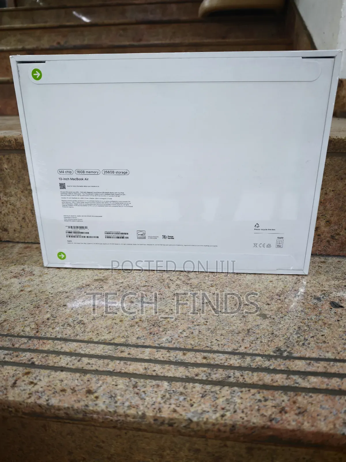 New Laptop Apple MacBook Air 2025 M4 13-inch 16GB Apple M4 SSD 256GB