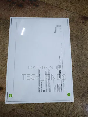 New Laptop Apple MacBook Air 2025 M4 13-inch 16GB Apple M4 SSD 256GB