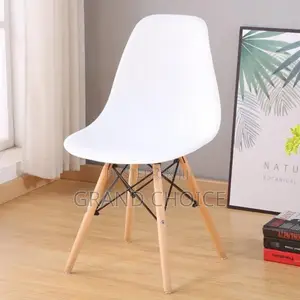 Modern Salon Eames Chair