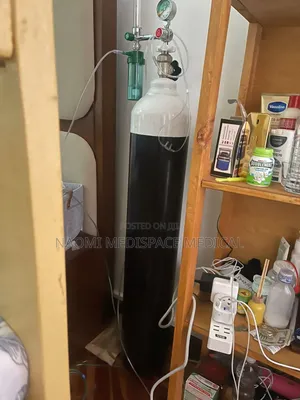 8.5m3 Complete Oxygen Cylinder With Regulator and Key
