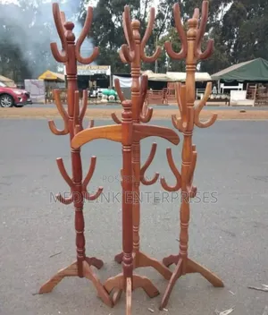 Mahogany Curved Hangers(Handbags and Innerwear)