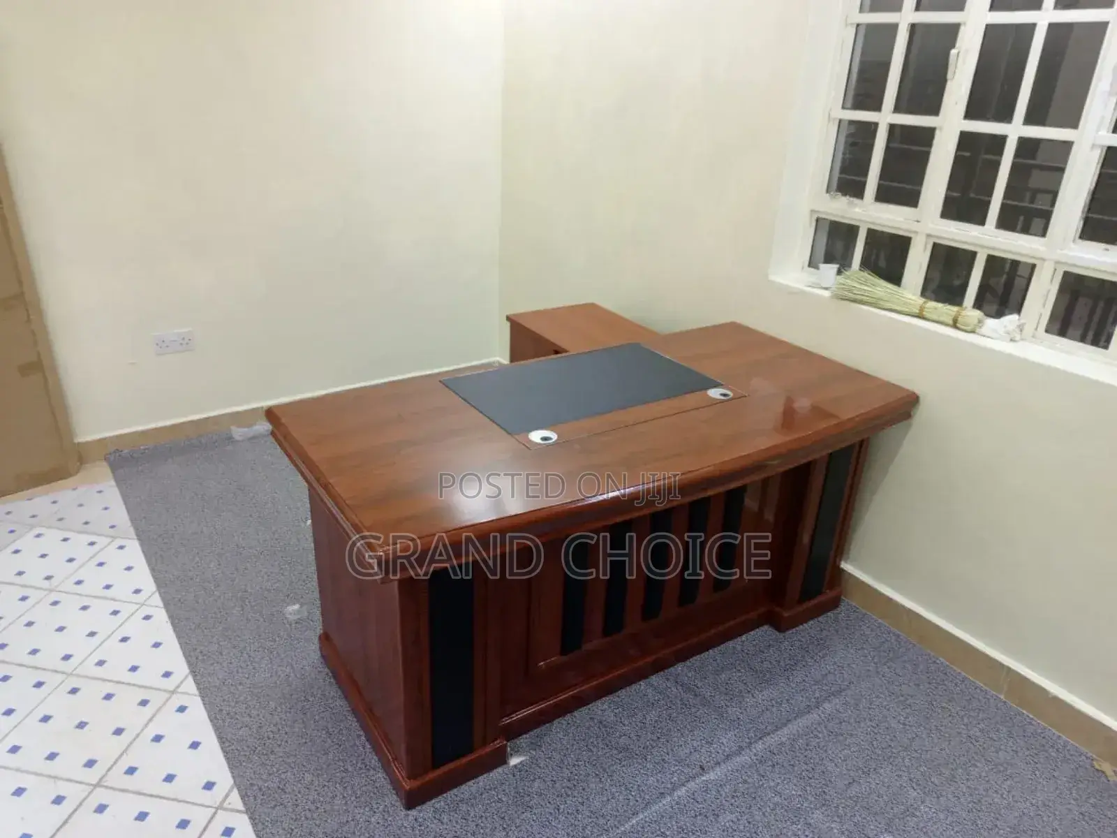Mahogany 1.4m Executive Desk