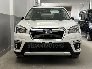 Subaru Forester 2019 Off white