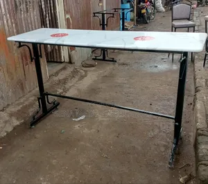 High Bar Table for 6 Seats.