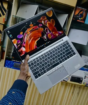 New Laptop HP EliteBook 845 G8 8GB AMD Ryzen 5 SSD 256GB