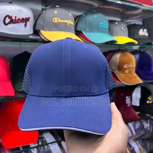 Plain Breathable Adjustable Snapback Closure Trucker Hat 