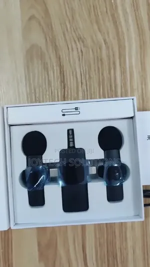 Street Interview F11-2 Wireless Microphone 3:1 Reporting Mic