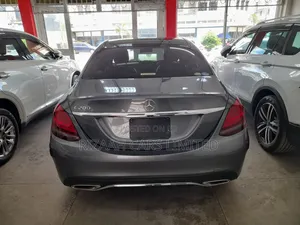 Mercedes-Benz C200 2019 Gray