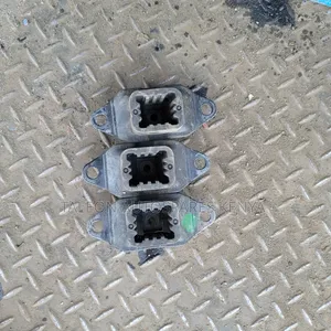 Nissan Note E12/March Gearbox Mountain