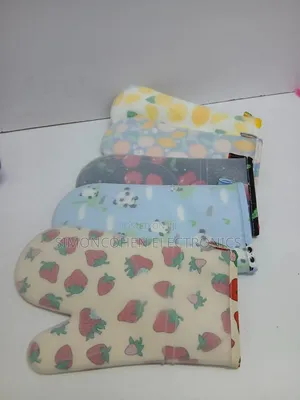 2pcs Silicone Insulated Oven Gloves