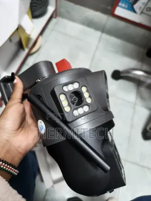 Dual Lens 4g Electric With Siren Zoom View Dual Lens CCTV