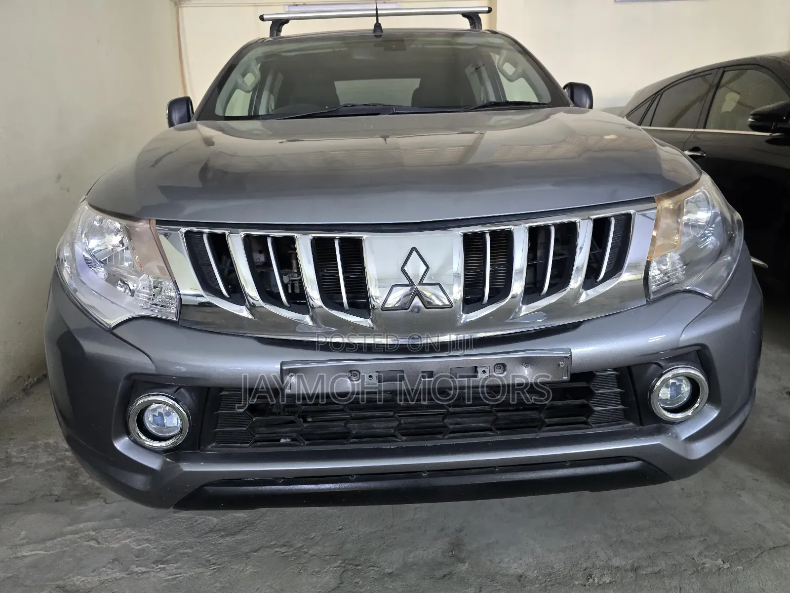 Mitsubishi L200 2019 Silver