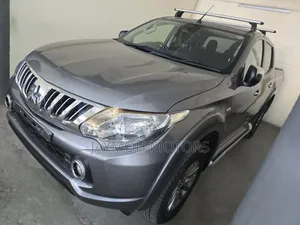 Mitsubishi L200 2019 Silver