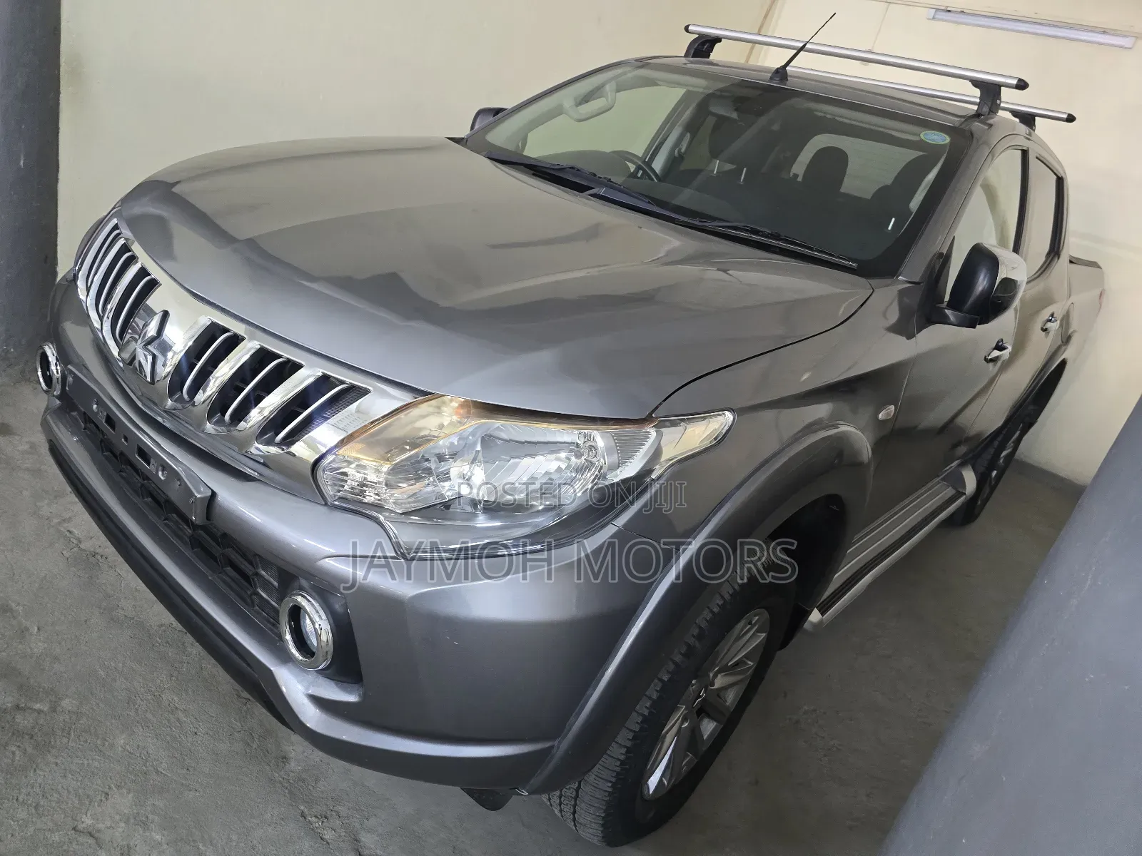 Mitsubishi L200 2019 Silver