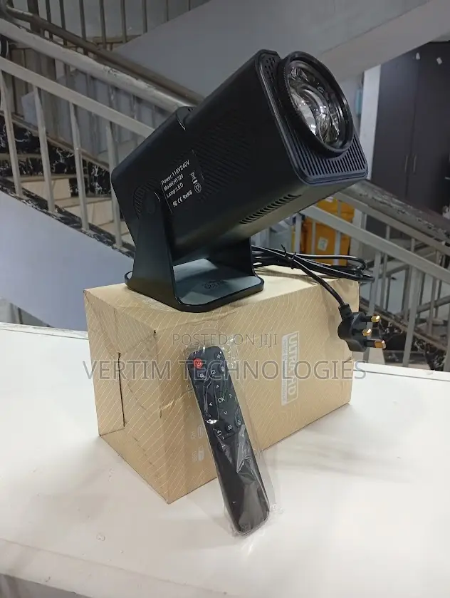 Ultra Hd Mini Wifi Android Projector With Inbuilt Speaker