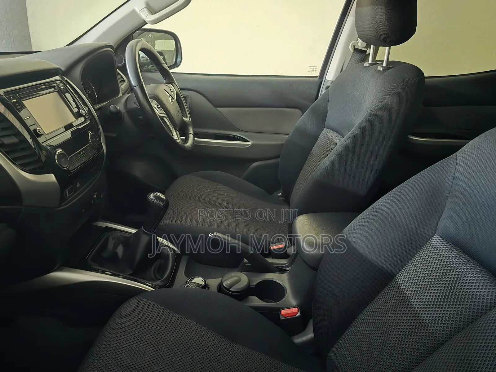 Mitsubishi L200 2019 Silver