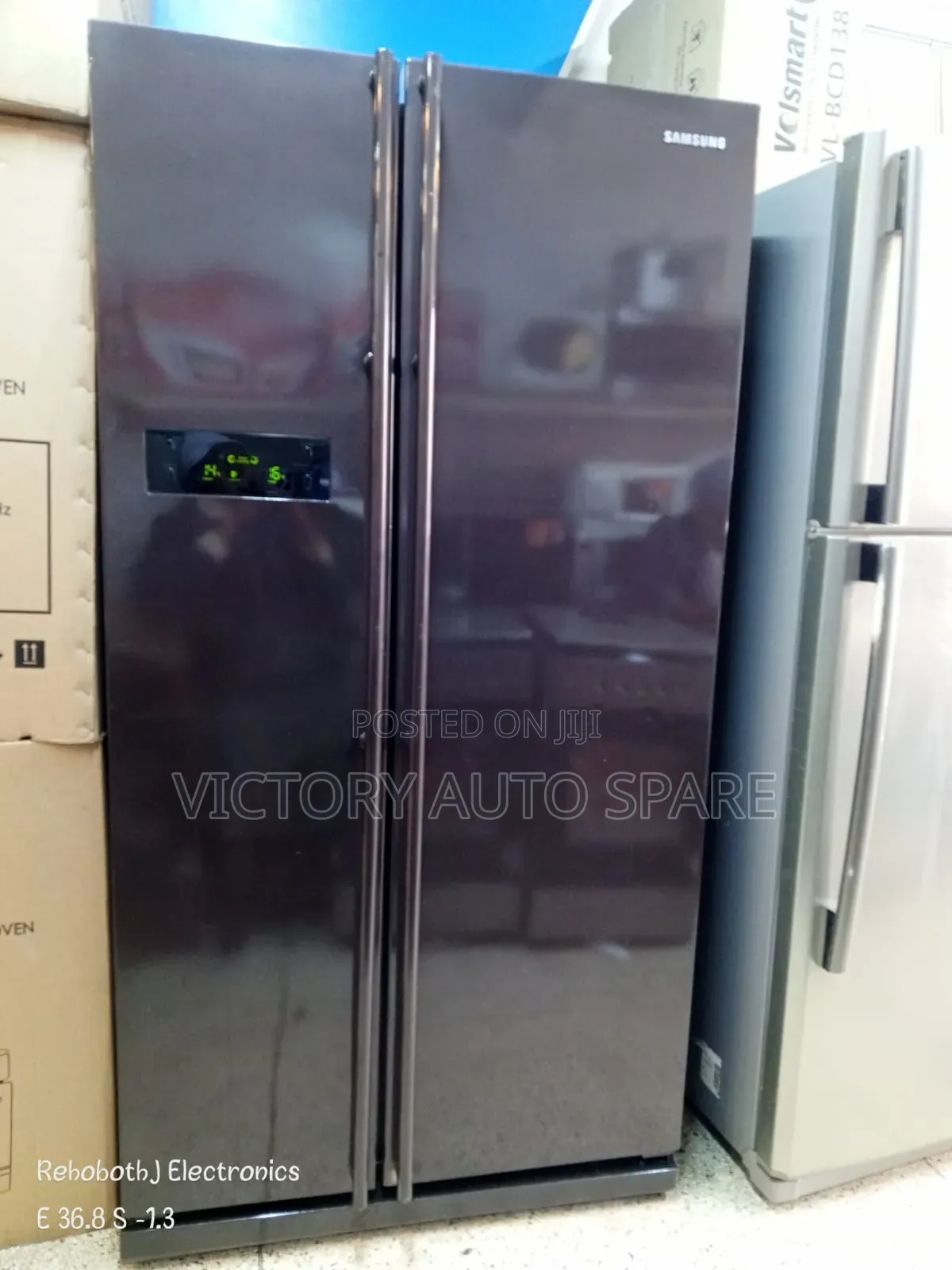 Elagant Samsung Refrigerator (Side by Side)