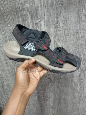 Clarks Sandals for Men. Size 42 ONLY.