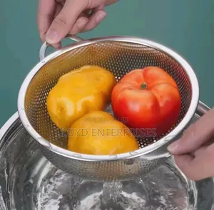 Basket Strainer/Colander With Handle