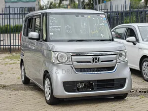 Honda N-Box 660 FWD 2018 Silver