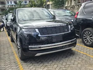 Land Rover Range Rover Vogue 2023 Black
