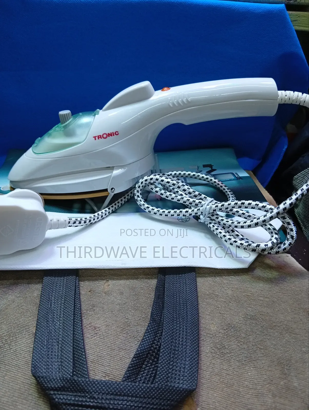 Tronics Steam Iron Box