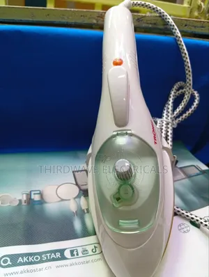Tronics Steam Iron Box