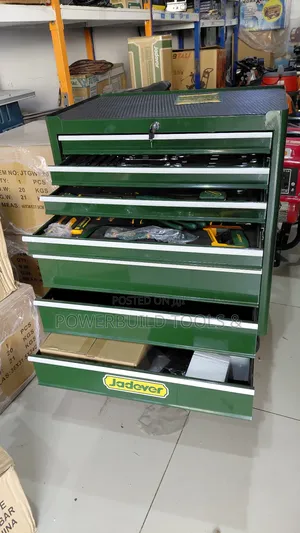 7 Drawer Tool Cabinets With 211pcs