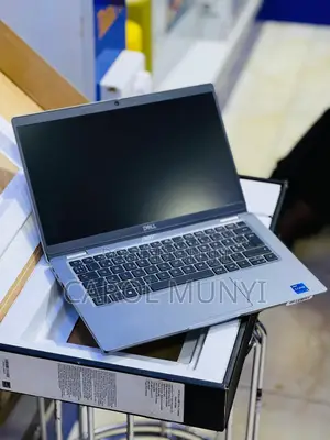 New Laptop Dell Latitude 5320 16GB Intel Core i5 SSD 128GB
