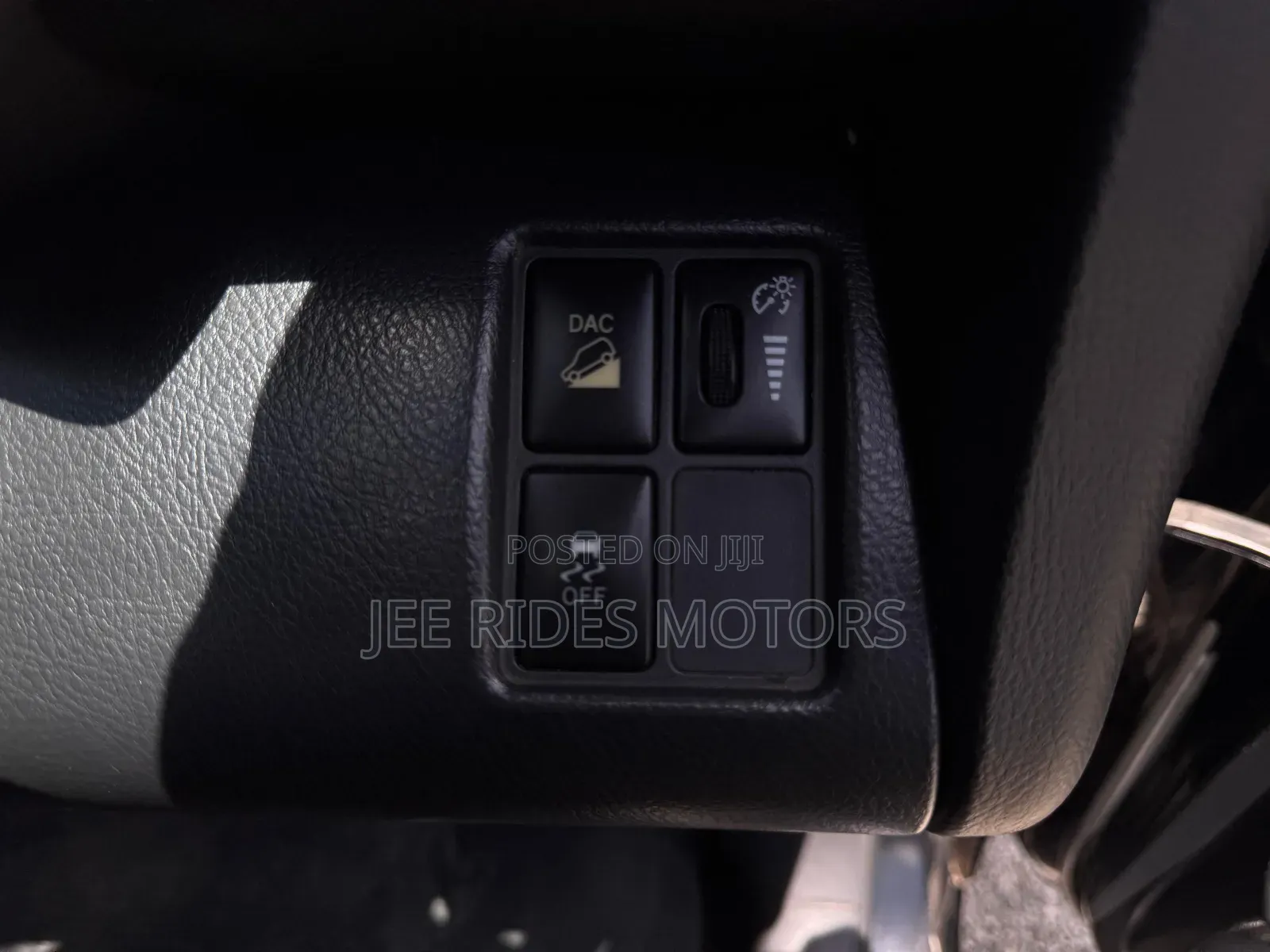 Toyota Vanguard 2012 Black