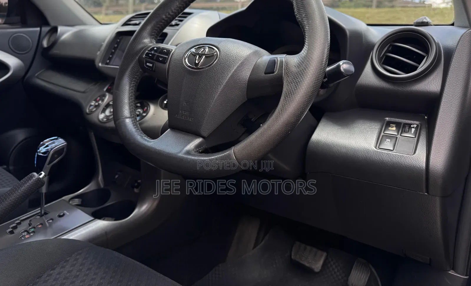 Toyota Vanguard 2012 Black