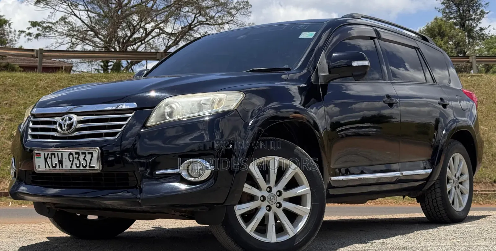 Toyota Vanguard 2012 Black