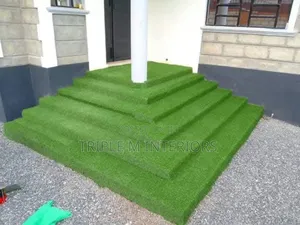 Premium Artificial Grass for a Lush, Green Lawn