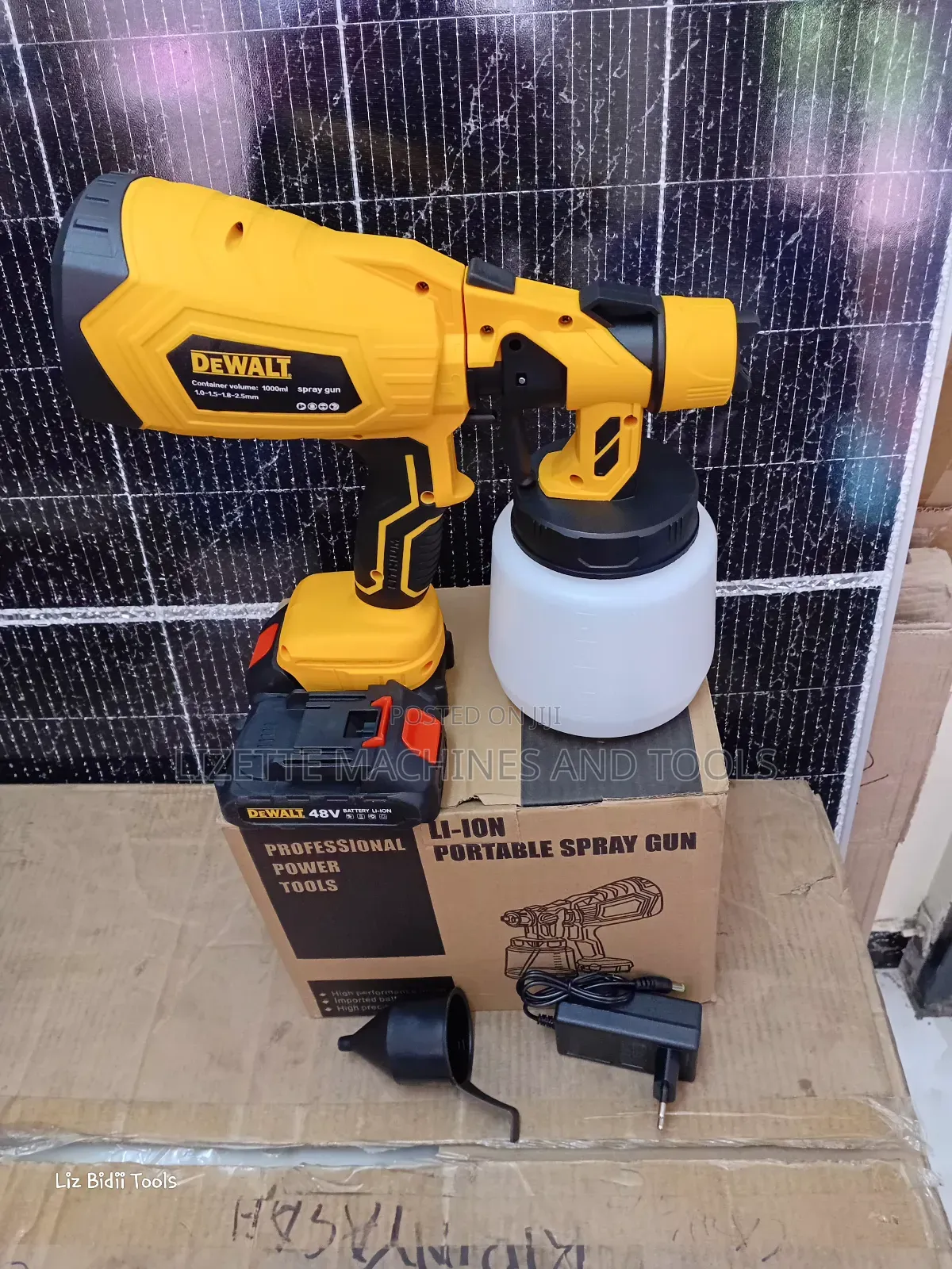 Dewalt Portable Cordless Spray Gun 48v