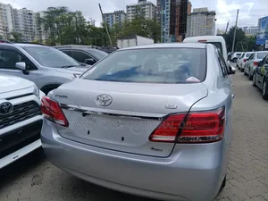Toyota Premio 2019 Silver