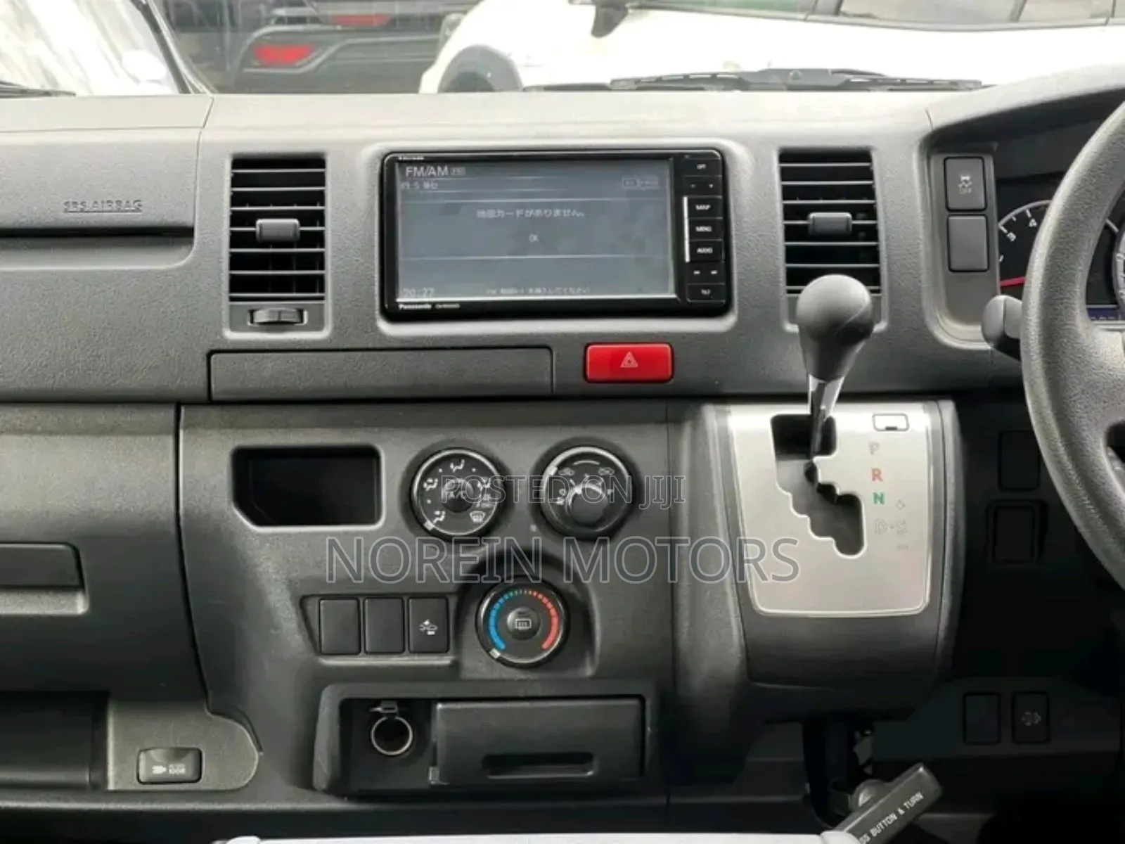 Toyota HiAce 2018 Silver