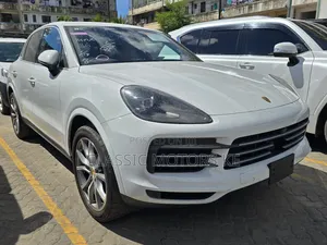 Porsche Cayenne Base AWD 2018 White
