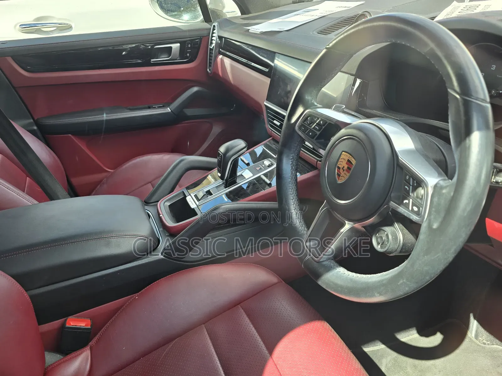 Porsche Cayenne Base AWD 2018 White