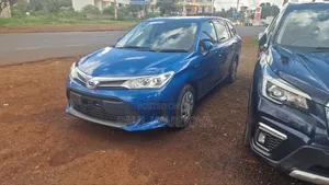 Toyota Corolla Fielder 1.5 Hybrid FWD 2018 Blue
