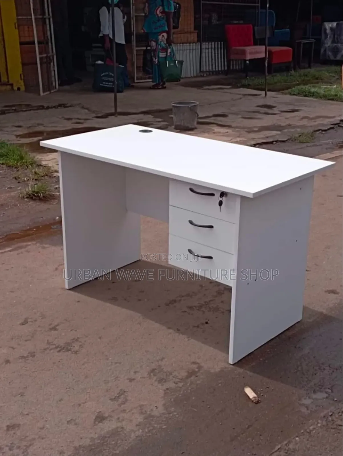 1.2 Complete  White Desk